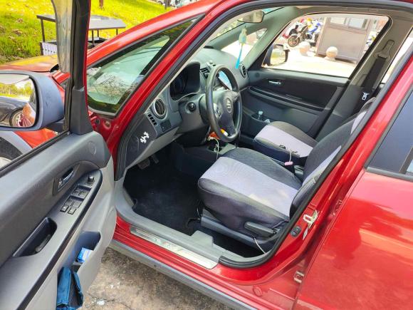 [南通·苏F] 二手铃木天语 SX42011款 改款 1.6L 自动灵动型