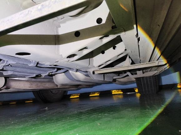 [深圳·粤B] 二手凯迪拉克凯迪拉克SRX2013款 3.0L 豪华型