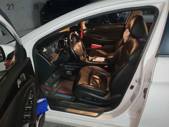 [无锡·苏B] 二手现代索纳塔2013款 2.0L 自动豪华版