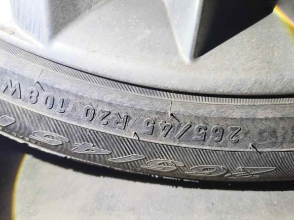 [济南·鲁A] 二手玛莎拉蒂Levante2022款 3.0T Modena