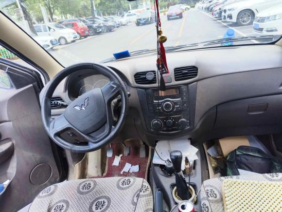 [青岛·鲁B] 二手五菱汽车五菱宏光2015款 1.5L S 基本型国V