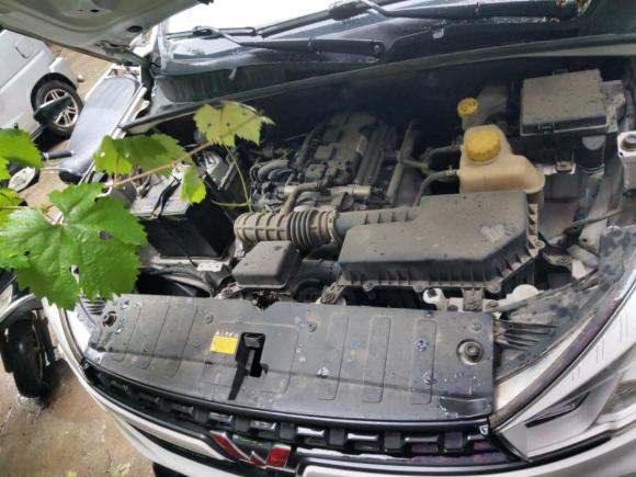 [西安·陕A] 二手五菱汽车五菱宏光S32018款 1.5L 手动标准型 国V