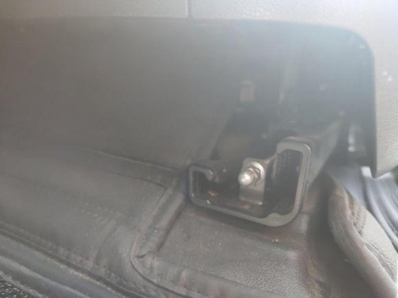 [西安·陕A] 二手丰田RAV4荣放2015款 2.0L CVT四驱新锐版