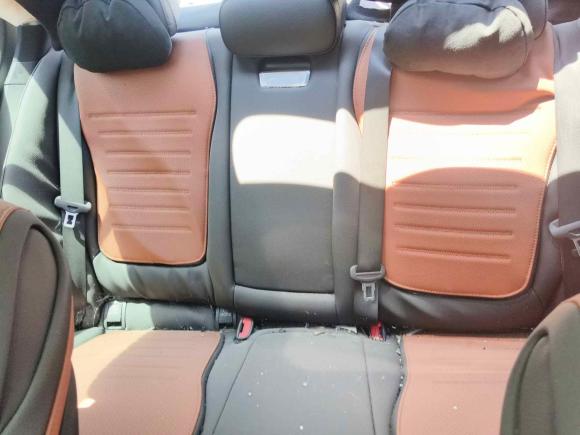 [上海·闽C] 二手奔驰奔驰C级2024款 C 260 L 运动版