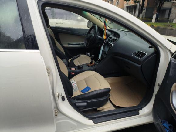 [苏州·陕C] 二手海马福美来2014款 M5 1.6L 手动舒适型