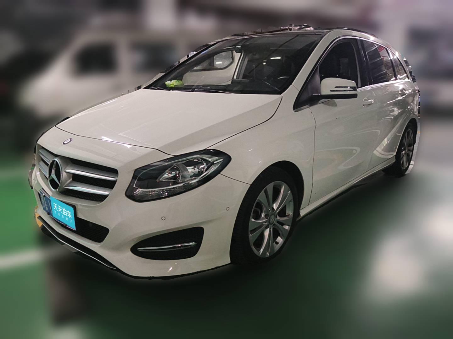 [武汉·鄂A] 奔驰奔驰B级2015款 B 200 动感型