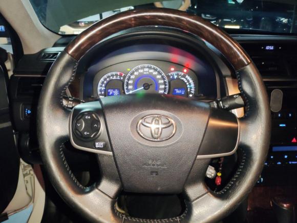 [青岛·鲁B] 二手丰田凯美瑞2015款 2.0G 领先版