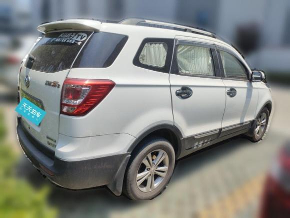 [成都·川T] 二手北汽幻速北汽幻速S32016款 1.5L 手动舒适型 国IV