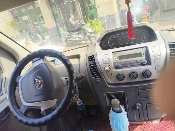 [常州·苏D] 二手上汽大通MAXUS新途V802015款 2.5T 手动傲运通版短轴中顶