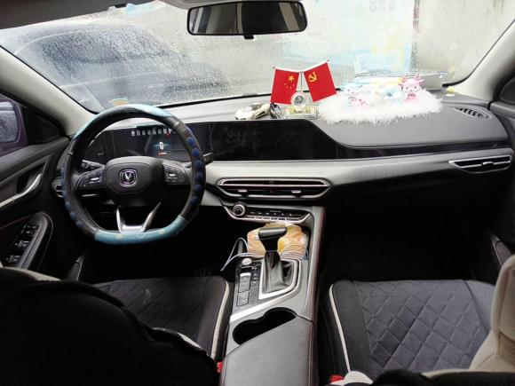 [成都·川B] 二手长安逸动2021款 PLUS 蓝鲸NE 1.4T GDI DCT尊贵型