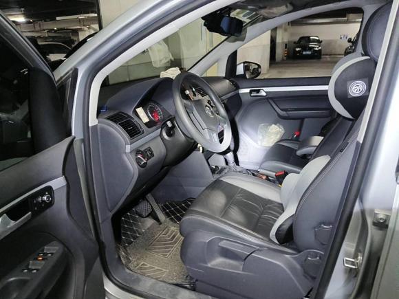 [上海·苏B] 二手大众途安2015款 1.4T DSG舒适版5座