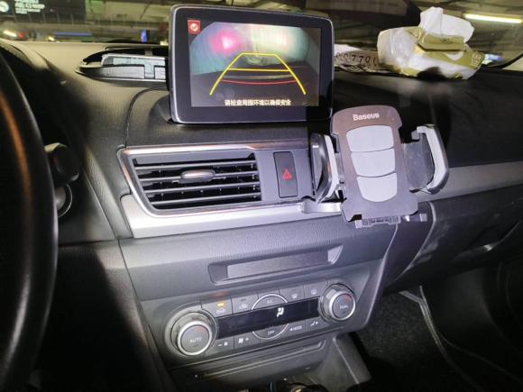 [上海·闽J] 二手马自达马自达3 昂克赛拉2014款 两厢 2.0L 自动旗舰型