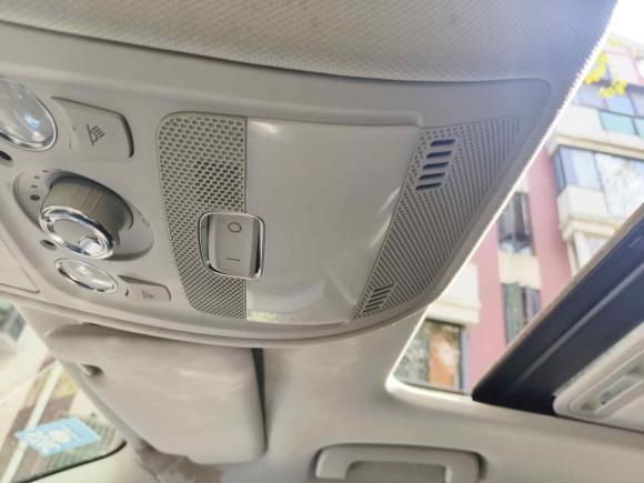 [上海·皖L] 二手奥迪奥迪A4L2011款 2.0 TFSI 标准型