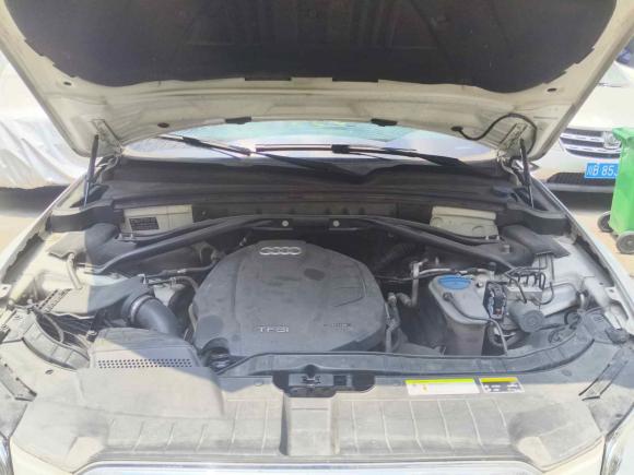 [成都·川A] 二手奥迪奥迪Q52018款 典藏版 40 TFSI 进取型