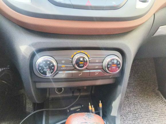 [上海·沪D] 二手东南东南DX72015款 1.5T 自动豪华型