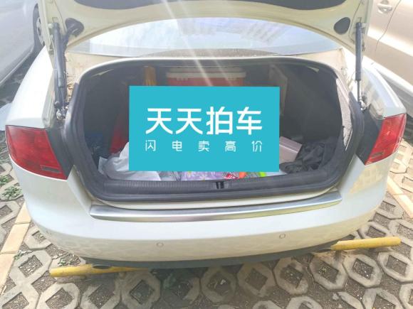 [济南·鲁A] 二手奥迪奥迪A42006款 1.8T 7挡自动舒适型