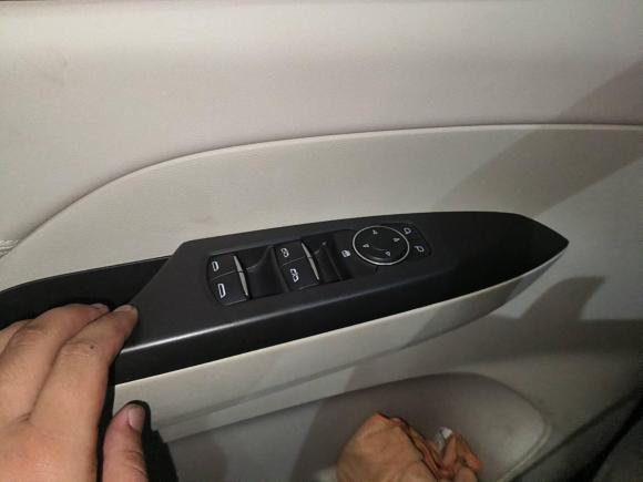 [上海·沪D] 二手别克别克GL82020款 ES陆尊 653T 舒适型