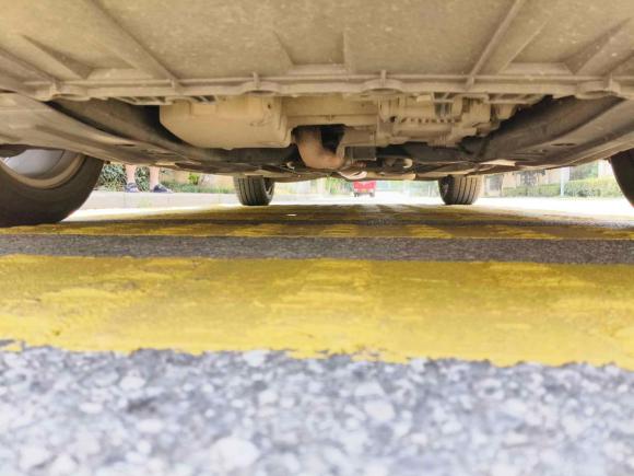 [无锡·苏B] 二手别克君威2012款 2.0L 豪华版