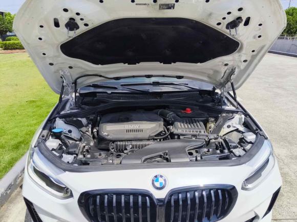 [上海·沪C] 二手宝马宝马1系2022款 120i M运动曜夜版