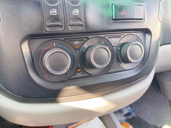 [无锡·苏B] 二手东风风行菱智2018款 M3 1.5L 5座基本型