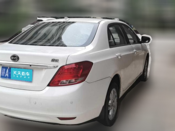 [南昌·赣A] 二手比亚迪速锐2014款 1.5L 手动豪华型