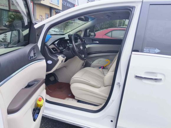 [南通·沪C] 二手别克别克GL82023款 陆上公务舱 652T 豪华型