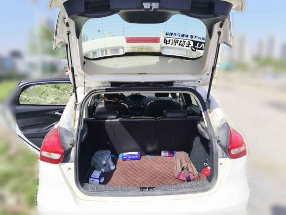 [济南·鲁A] 二手福特福克斯2018款 两厢经典 1.6L 手动风尚型智行版