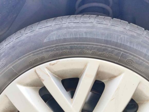 [上海·沪C] 二手大众桑塔纳2013款 1.6L 手动豪华版