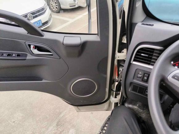 [南通·苏F] 二手江汽集团悍途2021款 2.0T商用版手动柴油两驱旗舰型标双HFC4DB2-2E