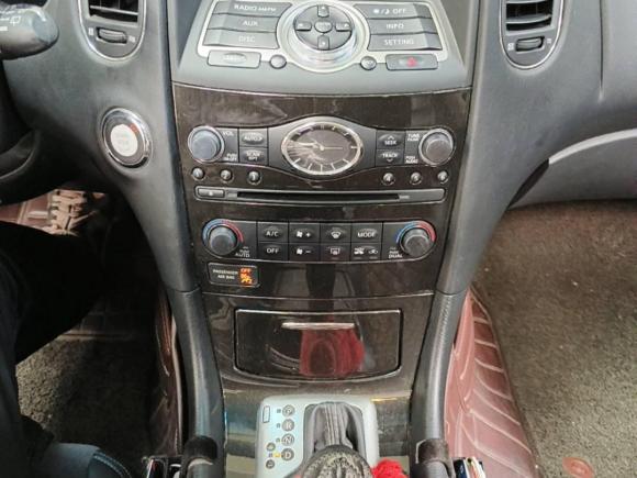 [无锡·苏B] 二手英菲尼迪英菲尼迪QX502015款 2.5L 舒适版