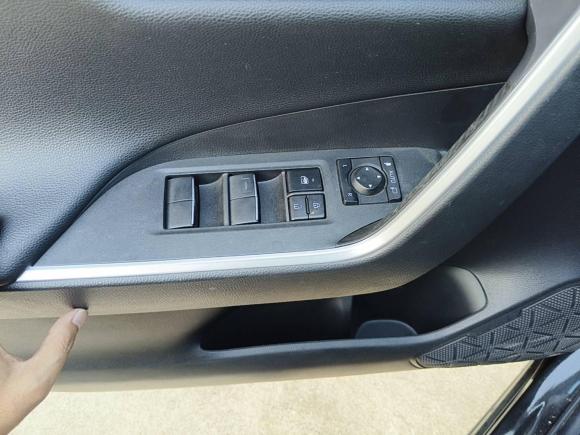 [南京·苏A] 二手丰田威兰达2022款 双擎 2.5L E-CVT两驱豪华PLUS版