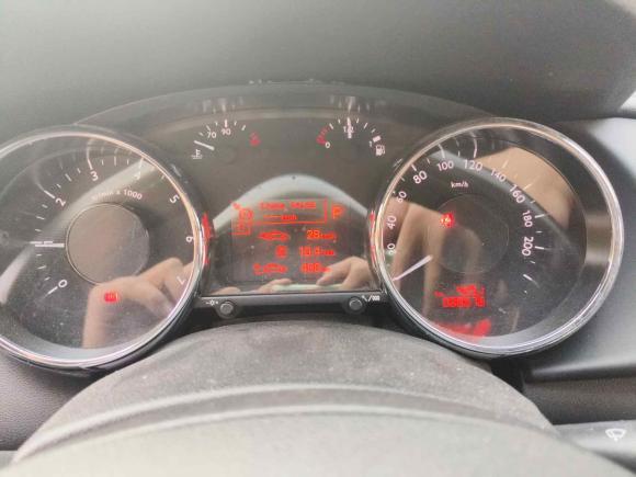 [金华·赣E] 二手标致标致30082015款 2.0L 自动潮流版