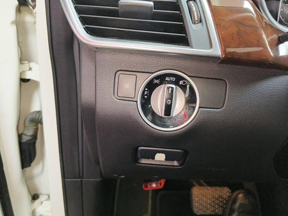 [广州·湘D] 二手奔驰奔驰M级2012款 ML 350 动感型