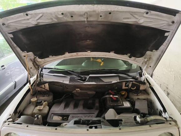 [杭州·浙A] 二手Jeep自由客2012款 2.4 运动版