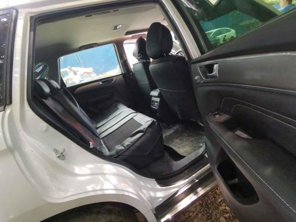 [广州·鄂M] 二手哈弗哈弗M62021款 PLUS 1.5T 手动豪华智联型