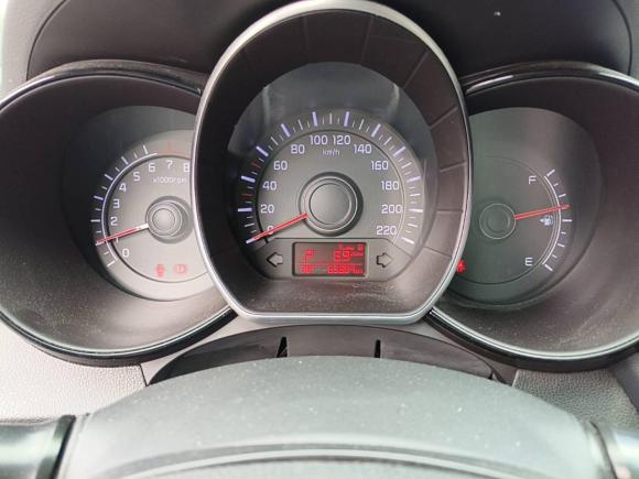 [上海·皖A] 二手起亚起亚K22015款 两厢 1.4L AT GLS炫酷版