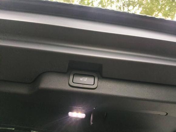 [上海·沪E] 二手路虎发现2017款 3.0 SC V6 HSE