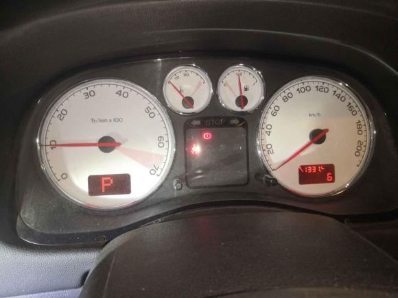 [成都·川A] 二手标致标致3072012款 两厢 1.6L 自动舒适版