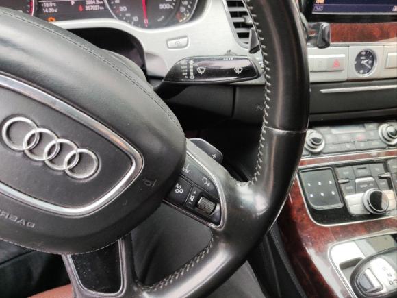 [南昌·赣A] 二手奥迪奥迪A82013款 A8L 45 TFSI quattro豪华型