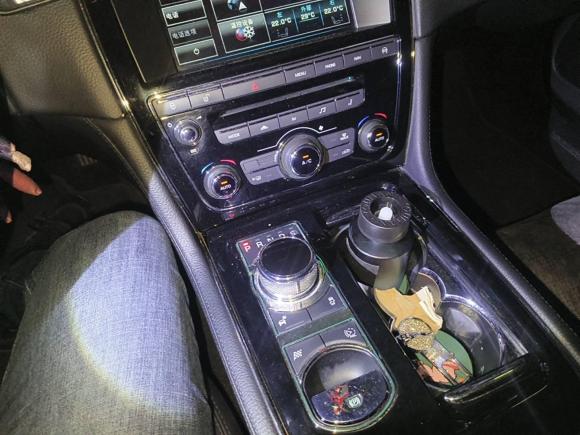 [南通·苏F] 二手捷豹捷豹XJ2015款 XJL 3.0 SC 典雅商务80周年典藏版