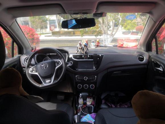 [无锡·苏B] 二手中华中华V32016款 1.5L 自动智能型