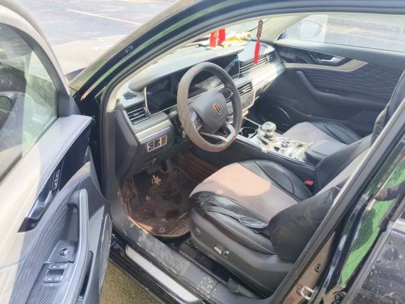 [济南·鲁A] 二手红旗红旗HS52022款 2.0T 智联旗享四驱版