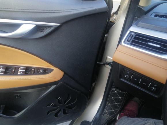 [上海·沪C] 二手吉利汽车远景S12018款 1.4T CVT锋睿型