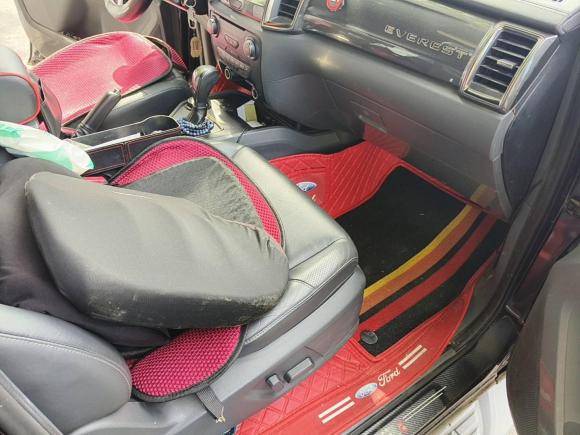 [杭州·浙A] 二手福特撼路者2017款 2.0T 汽油自动四驱旗舰版 7座