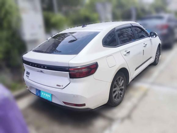 [上海·沪C] 二手新宝骏宝骏RC-52020款 1.5L 手动智耀豪华型