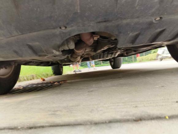 [南通·苏F] 二手起亚狮跑2013款 2.0L 手动两驱版GL