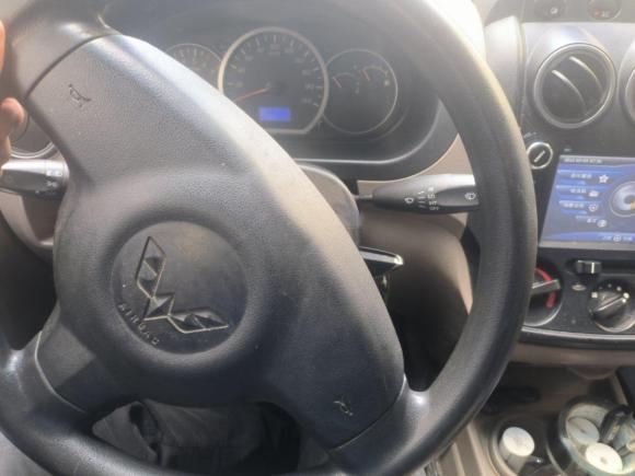 [杭州·浙A] 二手五菱汽车五菱宏光2010款 1.4L舒适型