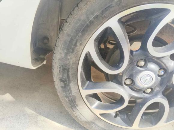 [武汉·鄂A] 二手长安奔奔2015款 1.4L IMT豪华型 国V