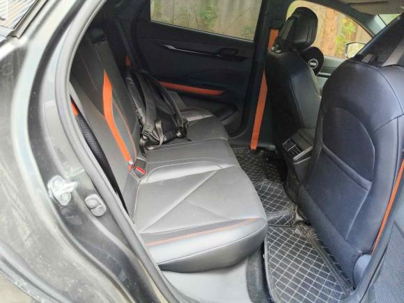 [武汉·鄂W] 二手长安长安UNI-V2022款 1.5T 运动版