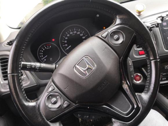 [上海·沪B] 二手本田缤智2015款 1.8L CVT两驱豪华型